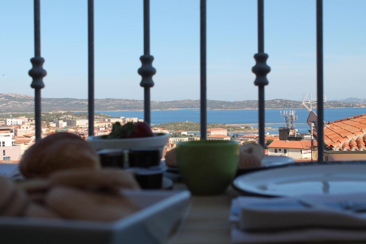 B&B U Punenti Ла-Маддалена Экстерьер фото