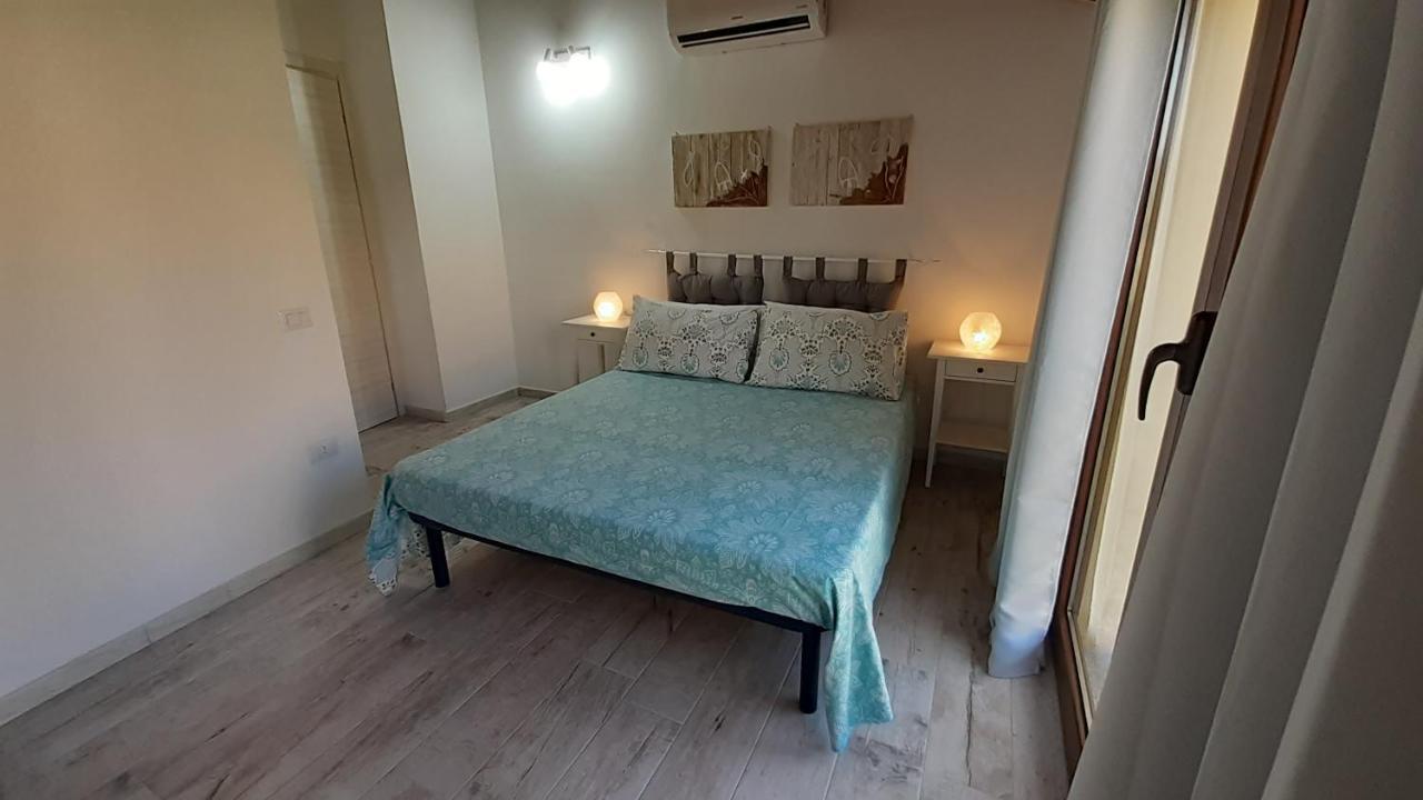 B&B U Punenti Ла-Маддалена Экстерьер фото